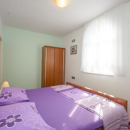 Apartments Jerkunica Rogoznica  Kamer foto