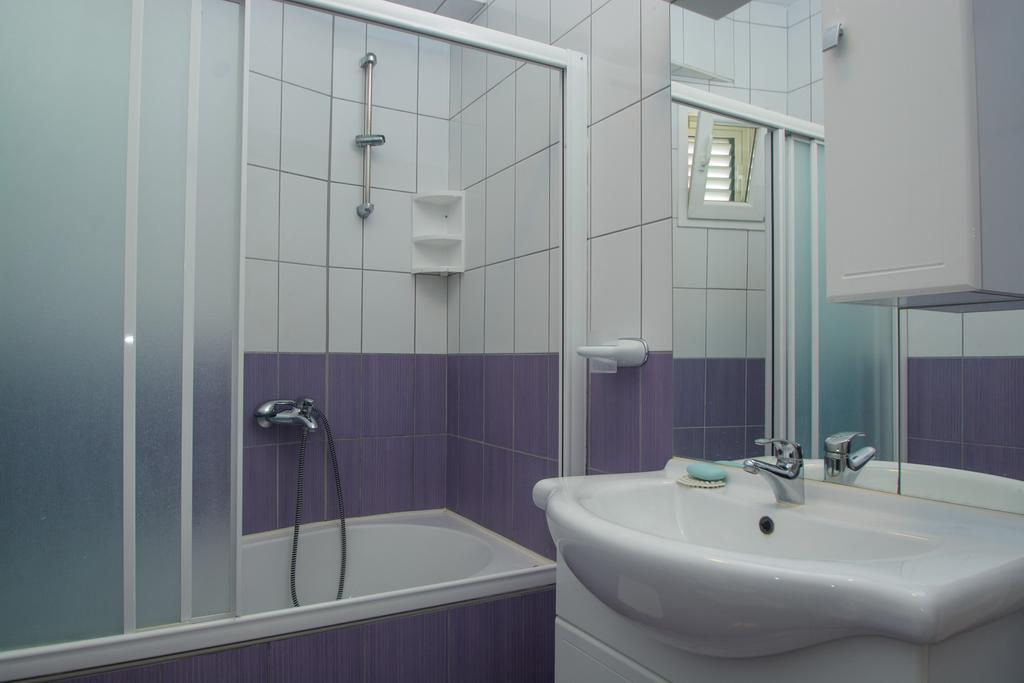 Apartments Jerkunica Rogoznica  Kamer foto